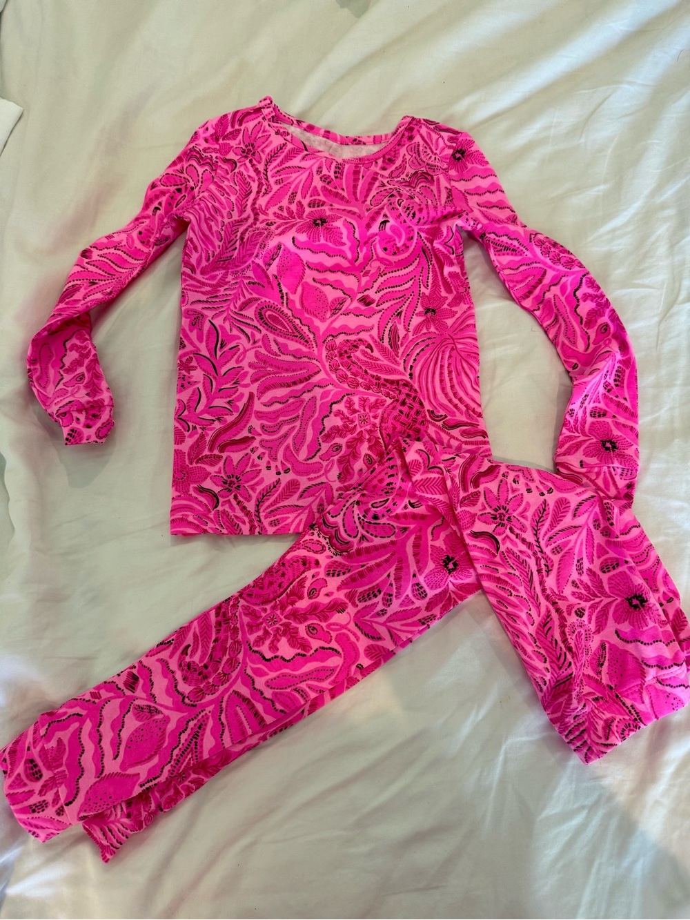 NWOT Lilly Pulitzer Hot Pink Paisley Kids Long-Sleeve Pajama Set